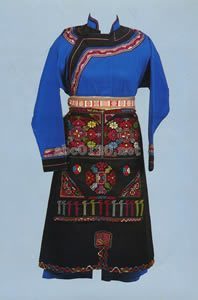 羌族服飾