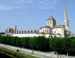 サン-サヴァン・シュール・ガルタンプの教会（フランス世界遺産）