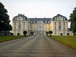 ブリュールのアウグストゥスブルク宮殿と別邸（ドイツ世界遺産）