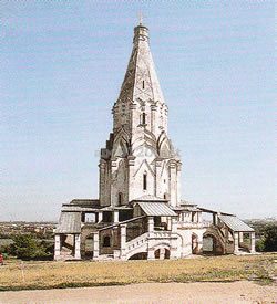 コローメンスコエのヴォズネセーニエ聖堂（ロシア世界遺産）