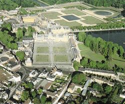 フォンテンブローの宮殿と庭園(フランス世界遺産）