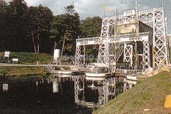 ルビエールとルルーの中央運河閘門（ベルギー世界遺産）