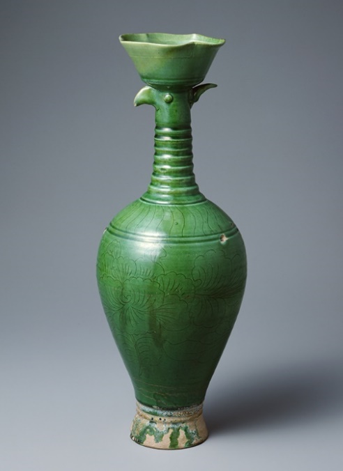 緑釉劃花牡丹文鳳首瓶 中国　東北　缸瓦窯 遼時代　11世紀 五島美術館蔵