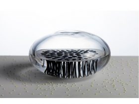 《Ribome #1》2016、15.0×15.0×8.0cm、撮影：高田洋三