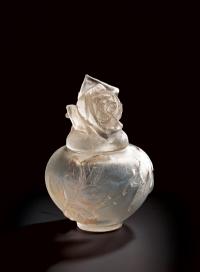 シール・ペルデュ蓋付花瓶《バラ》1921年