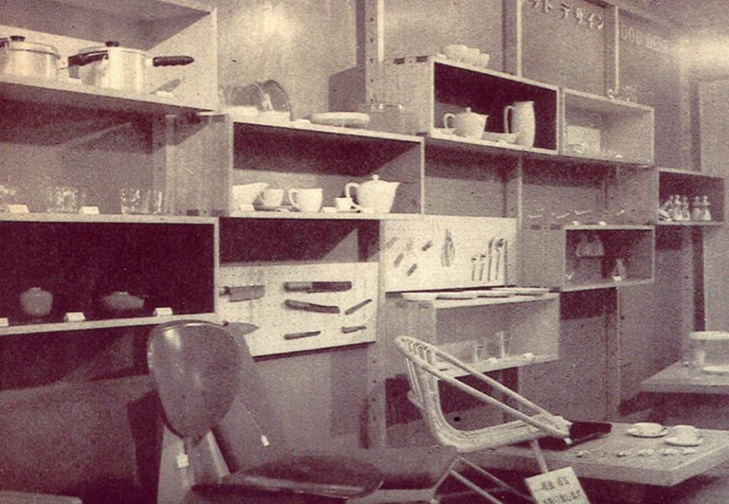 1955 年当時の松屋「グッドデザインセクション」売場風景 写真提供：日本デザインコミッティー