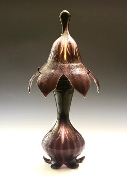 エミール・ガレ「茄子型ランプ」