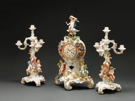 マイセン　飾り時計燭台セット〈時の天使〉／1890年頃