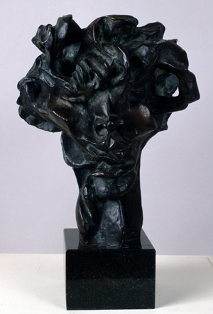 オットー・グートフロインド《ヴィキ（立体主義的頭部）》1911-13年