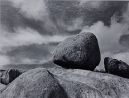 清水恒治《岩からのメッセージ》より　1986-87年	