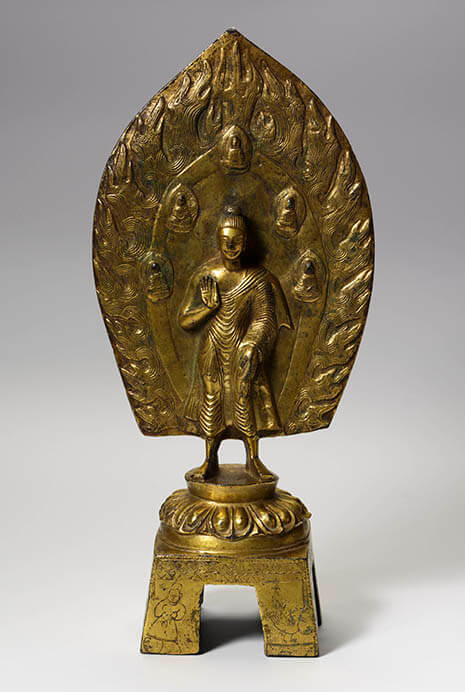 《弥勒仏立像》 重要文化財　北魏時代・太和22年（498）　泉屋博古館蔵