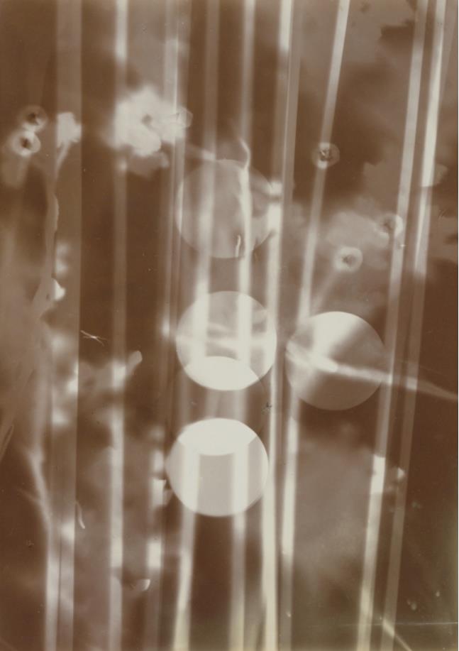 ラースロー・モホイ=ナジ《無題》1922年　ゼラチン・シルバー・プリント　東京都写真美術館蔵