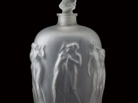 ラリック 花瓶「十二人の人物、肖像のある栓」 高さ 29.3cm 1920年デザイン