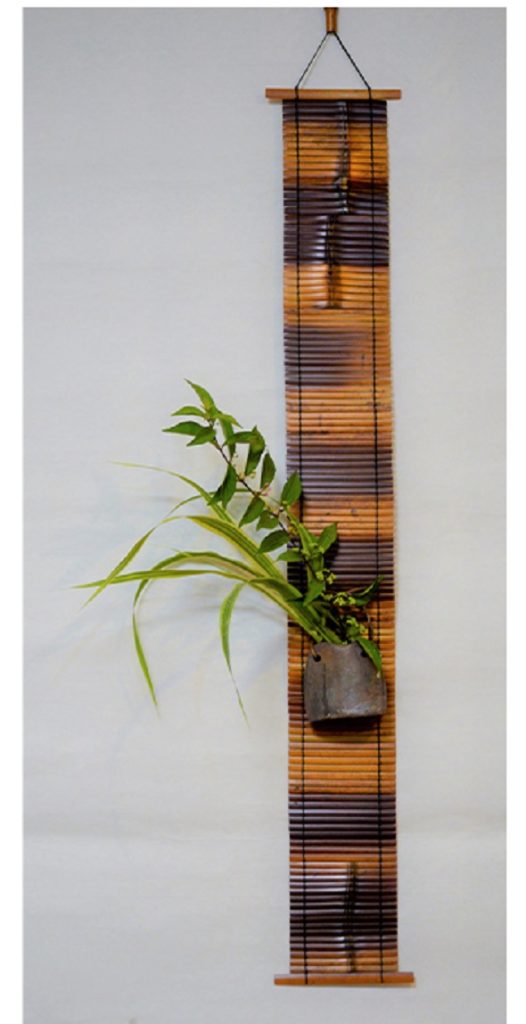 「簾の花器」 幅10×85cm 