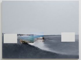 城田圭介「Seashore」2021-2022, Photograph and oil on canvas board mounted on wood frame, 55×71.5cm