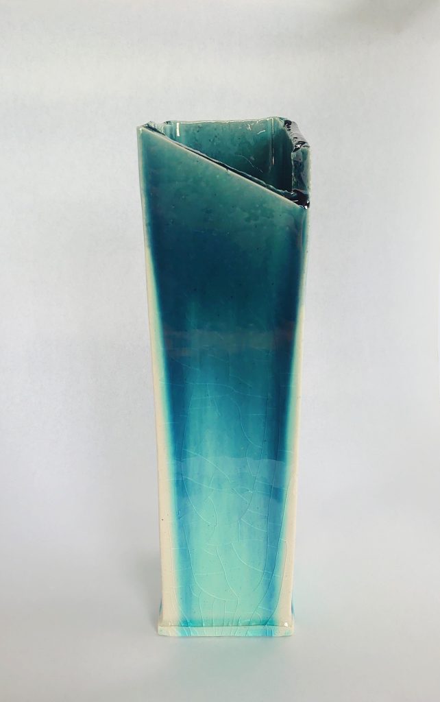 鈴木義宣「 硝子釉 筒花器 」 （ 縦10×横 10 ×高 33 cm、箱後日）