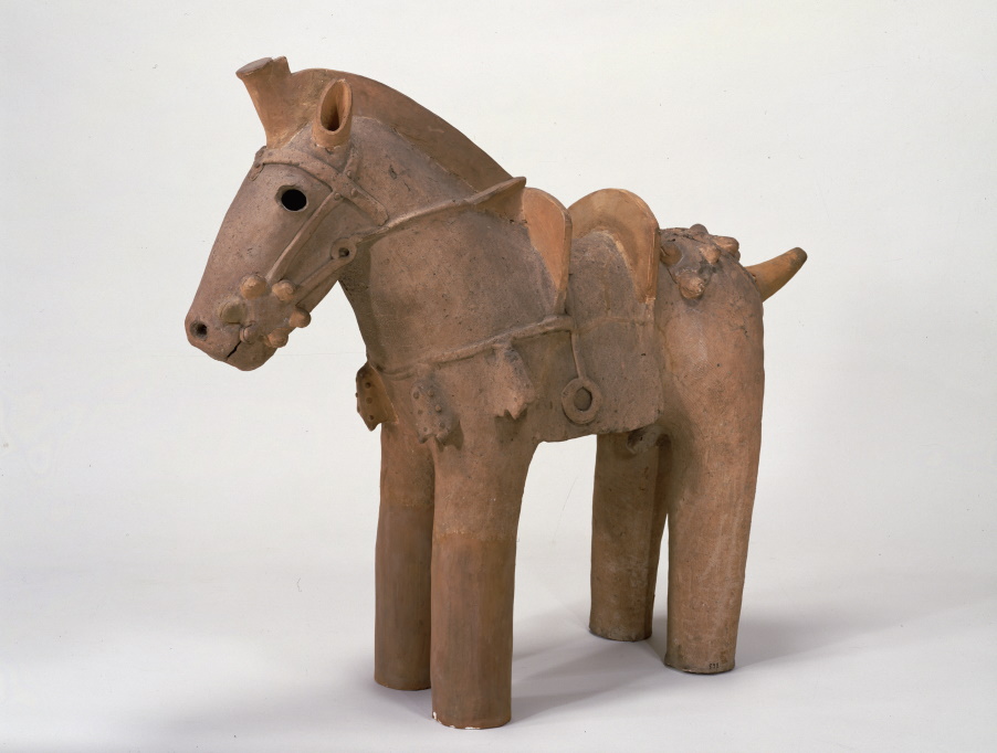 【重要文化財】馬　埼玉県熊谷市出土（東京国立博物館蔵）Image:TNM Image Archives 最も整った馬形埴輪としてよく紹介される。