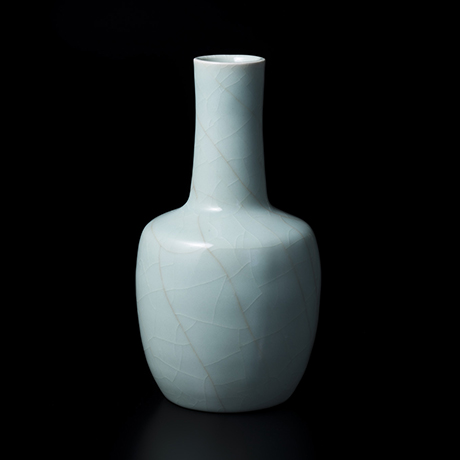 No.2　粉青砧 / Vase, Funseiji, Celadon