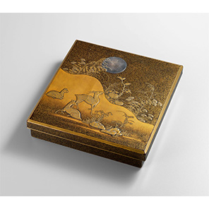 春日山蒔絵硯箱 1合　木胎漆塗　日本・室町時代　15世紀 根津美術館蔵