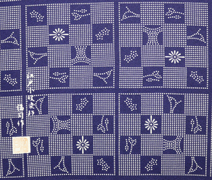 江戸小紋着尺「板橋小紋」（部分）制作年：令和4年（2022）小林福司 作【当館所蔵】