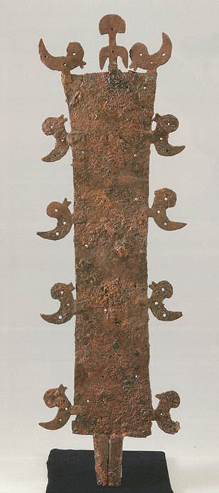 《有刺利器》咸安道項里（文）10号墳出土　　＜阿羅加耶＞　4世紀末～5世紀前半　韓国国立金海博物館

