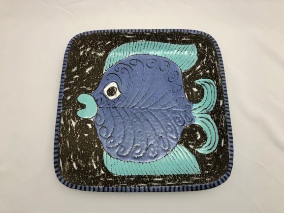 アースンウェア陶板「青い魚」  ウプサラ=エクビー窯（スウェーデン）  マリ・シムルソン（1911−2000） デザイン  32×32cm