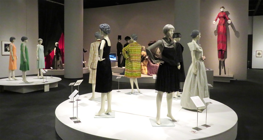 「1960年頃のヨーロッパファッション」神戸ファッション美術館