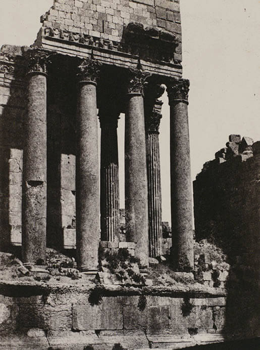 マクシム・デュ・カン《シリア、ジュピター神殿 バールベック》、1852年刊、塩化銀紙、東京都写真美術館