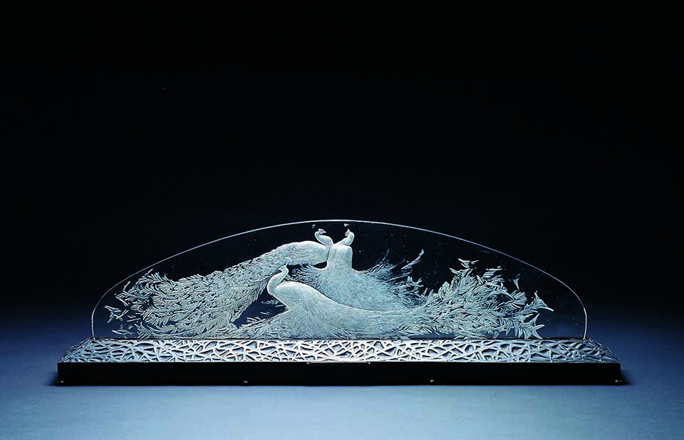ルネ・ラリック　テーブル・センターピース《三羽の孔雀》 1920年　写真：清水哲郎