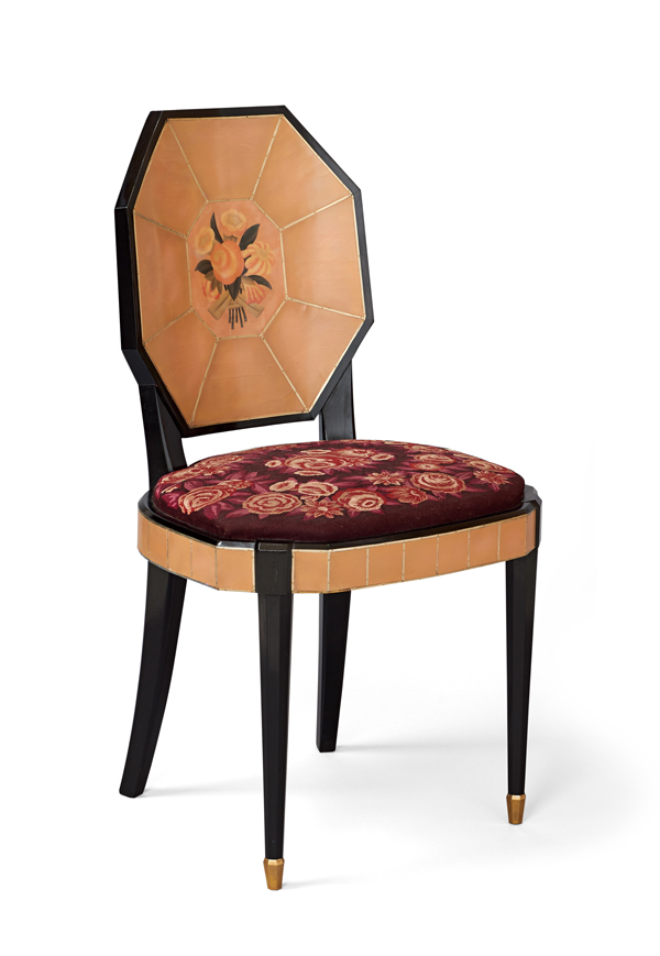 アンドレ・グルー（デザイン）、マリー・ローランサン（絵付）、 アドルフ・シャノー（製作）《椅子》1924年　東京都庭園美術館