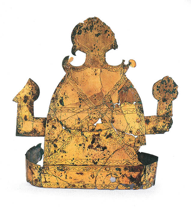 金銅製の冠　高霊池山洞32号墳　5世紀中頃　大韓民国国立中央博物館写真提供