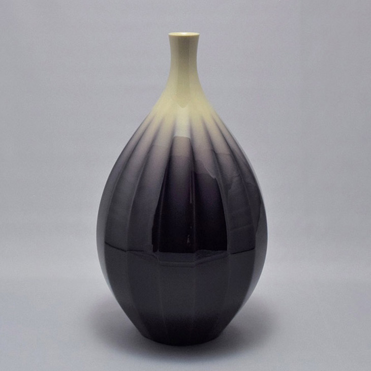「彩釉壷」 サイズ：径15.5×高さ27.0cm