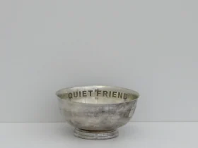 「静かな友達 - QUIET FRIEND」KANDA & OLIVEIRA