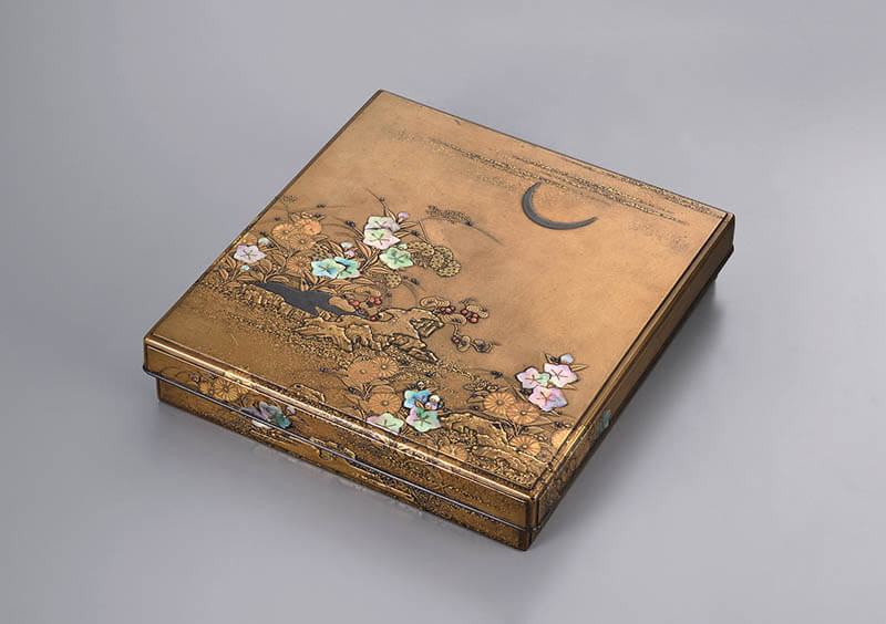 松山茶花蒔絵硯箱　尾形光琳作　江戸時代・17～18世紀