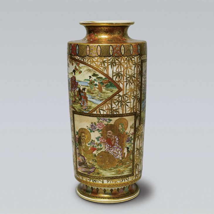 薩摩色絵金彩窓絵人物図瓶 明治時代 サイズ：胴径16.8×高さ38.1cm