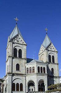 《カトリック松が峰教会聖堂》 マックス・ヒンデル 竣工1932年