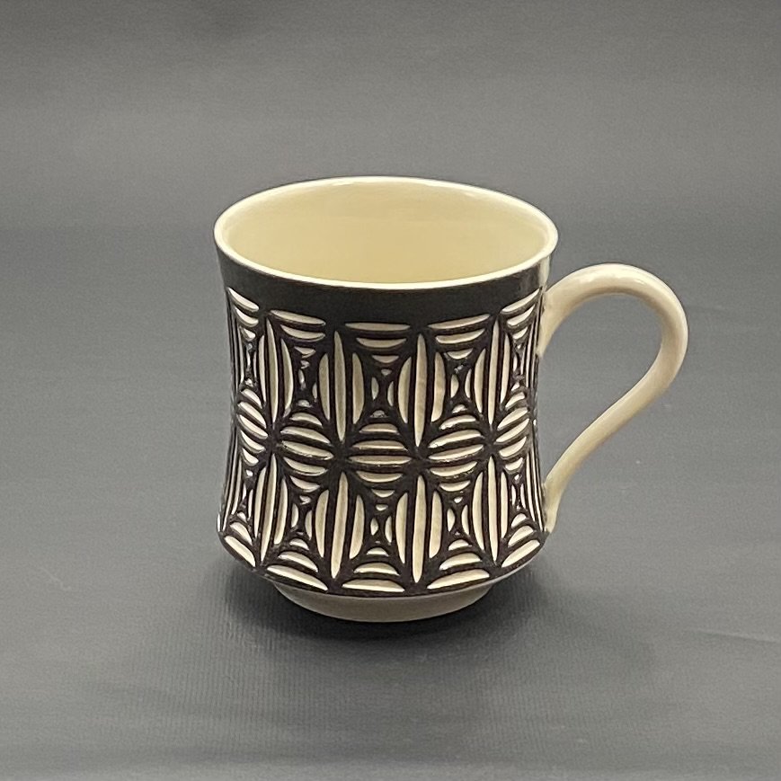 若生沙耶香「Nuppu mug black」 （半磁土、直径7.9×幅11.×高さ8.8㎝、箱なし）