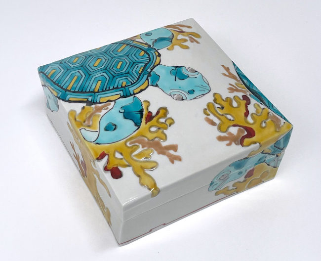 「海亀の絵」　陶箱　H8×W14.5×D14.5cm
