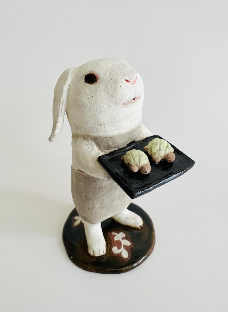 星野菜月
「ウサギのパン屋」
9.5×15×10cm