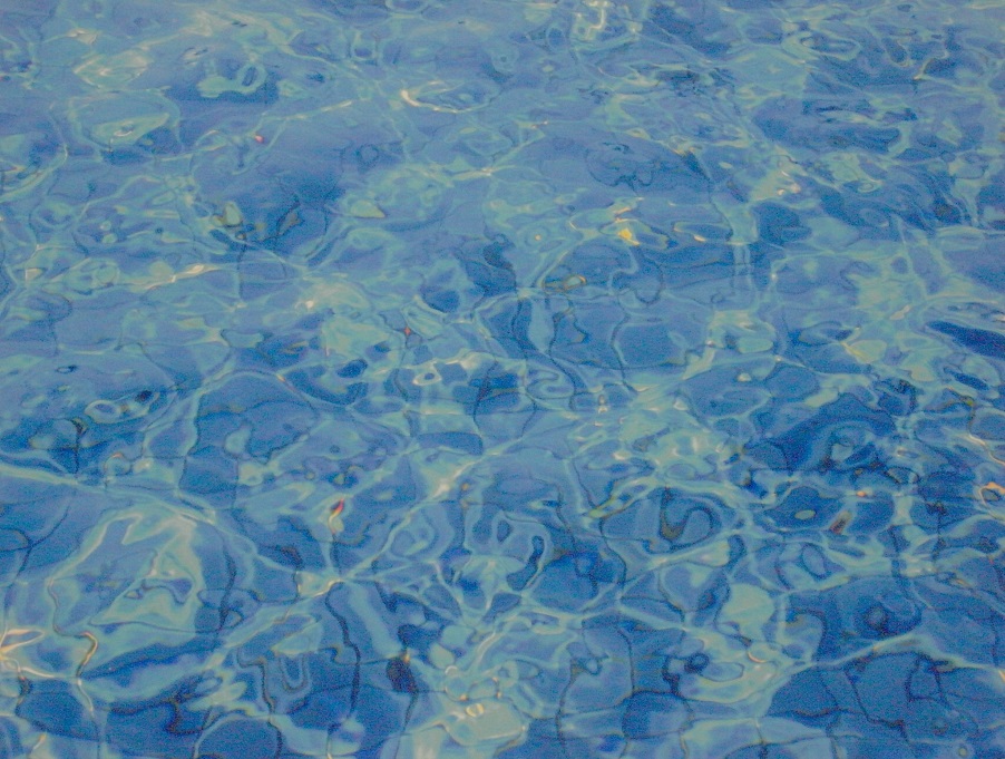 A First Surface on Aqua © Yoshifusa Furihata / M84