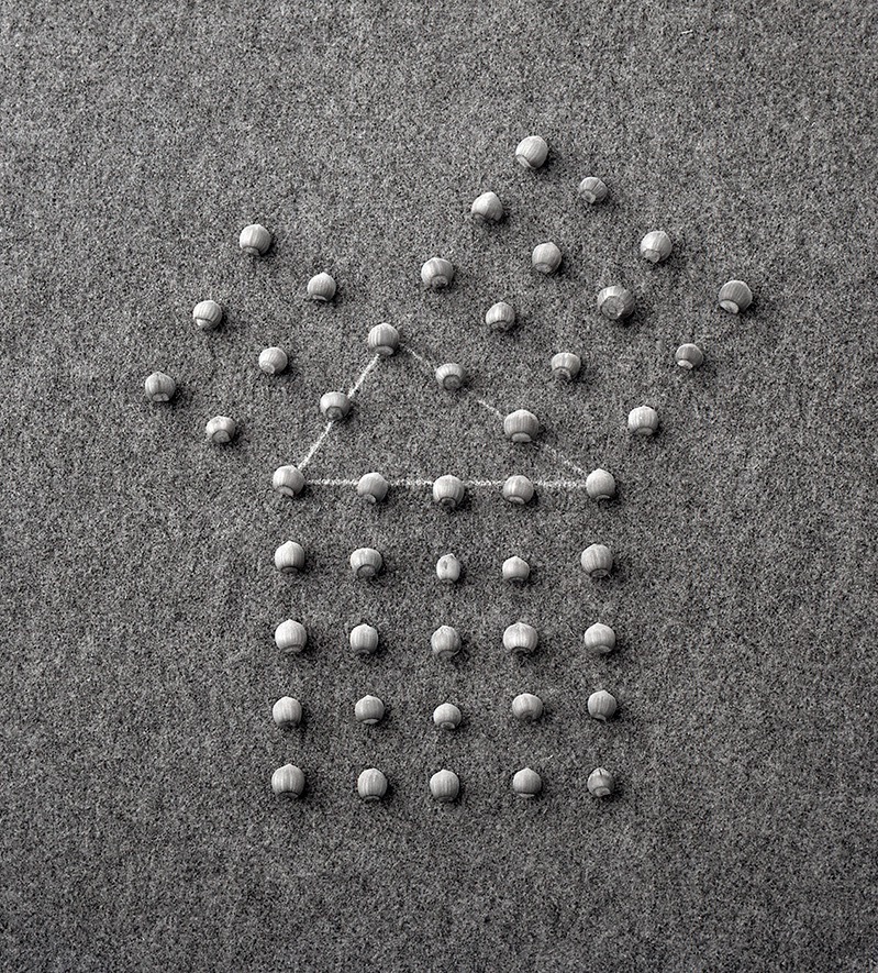 メル・ボックナー 《セオリー・オブ・スカルプチャー(ピタゴラスの定理についての黙想)》 1969-72年　国立国際美術館蔵
© Mel Bochner