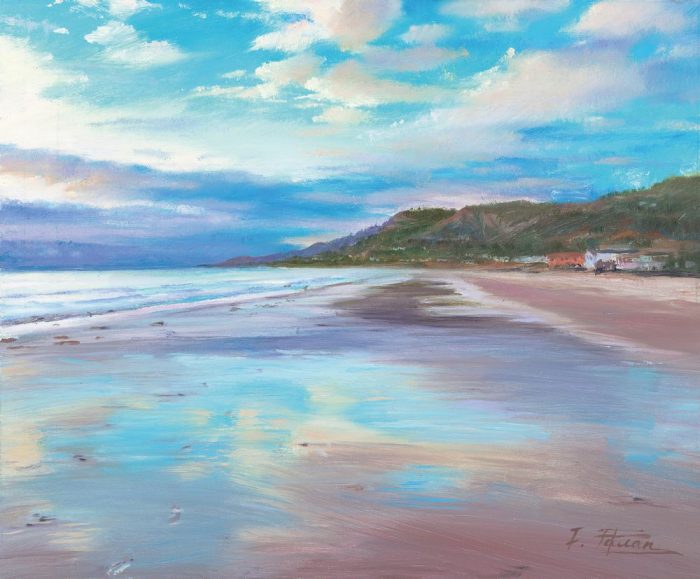 「朝の雲」

油彩

F8号

 

南カリフォルニアの遠浅のビーチに移り込んでいる空。
雄大な自然のやさしさに包まれているような感覚を愉しめる作品です。

この風景を大胆かつ繊細な筆使いと、微妙な色彩で描く、アイリーン・フェットマンの才能の非凡さが良く現されている作品です。