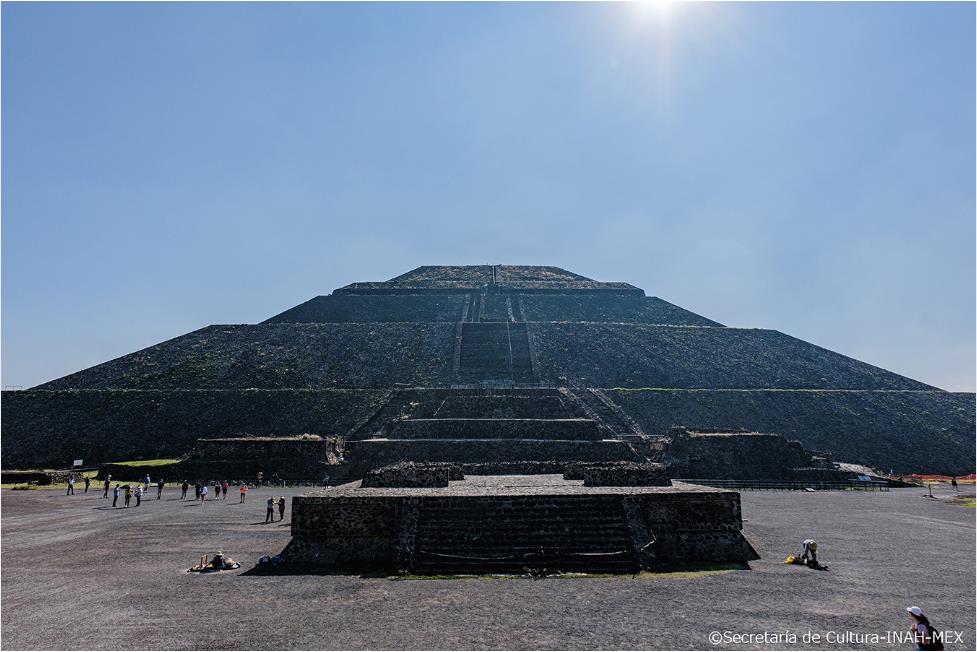 太陽のピラミッド　©Secretaría de Cultura-INAH-MEX