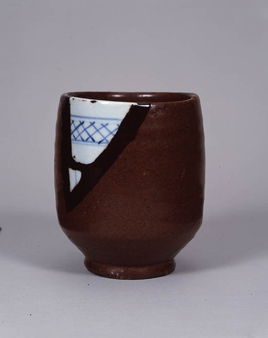 「呼継茶碗」　桃山～江戸時代（16～17世紀）　永青文庫蔵

