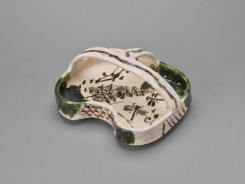 堂本印象「蜻蛉絵手鉢」　1937年（昭和12） 京都府立堂本印象美術館蔵

