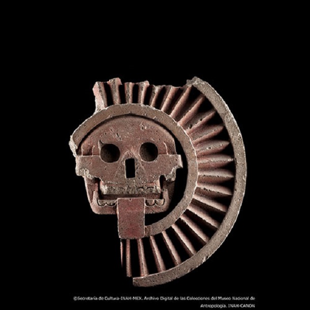 死のディスク
テオティワカン文明 300～450年
メキシコ国立人類学博物館