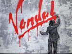 「Vandal Tag 01」 2021年 ステンシル、スプレー、キャンバス 60 × 60 cm