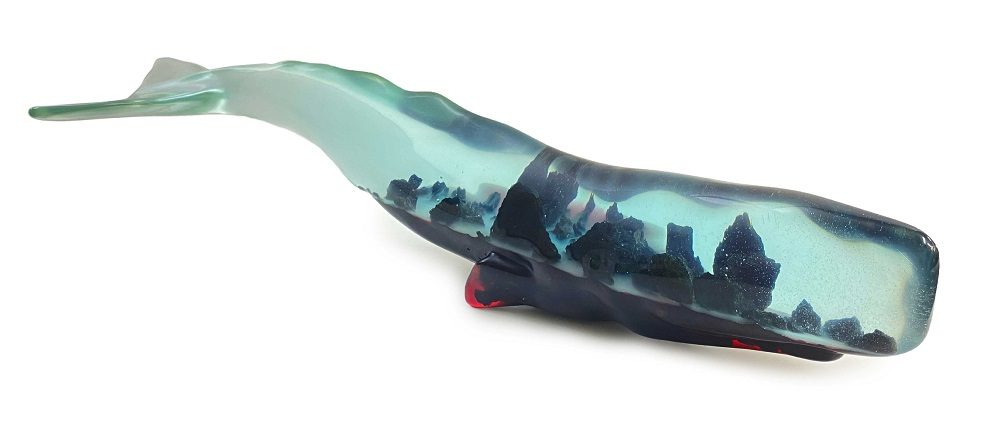 「帰港【マッコウクジラ】地獄道」 エポキシ樹脂、溶岩 W80.0 × D20.0 × H22.0 cm