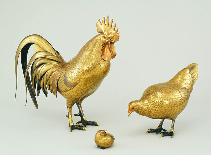 《鶏置物》由木尾雪雄　1892年　三の丸尚蔵館収蔵／国立工芸館で通期展示