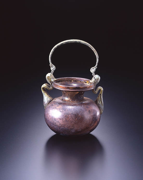 《銅製把手付ガラス壺》3～4世紀
MIHO MUSEUM蔵

